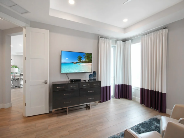 Gulf Views Siesta Key Vacation Condo Four Bedrooms - Ideal Beach Getaway